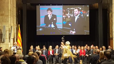 Ball d'homenatge al Palau de la Generalitat